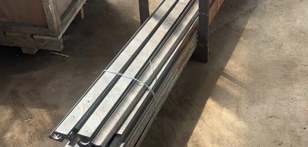 管子Φ63.5×4 ，材質(zhì)12Cr1MoVG，用于低溫再熱器